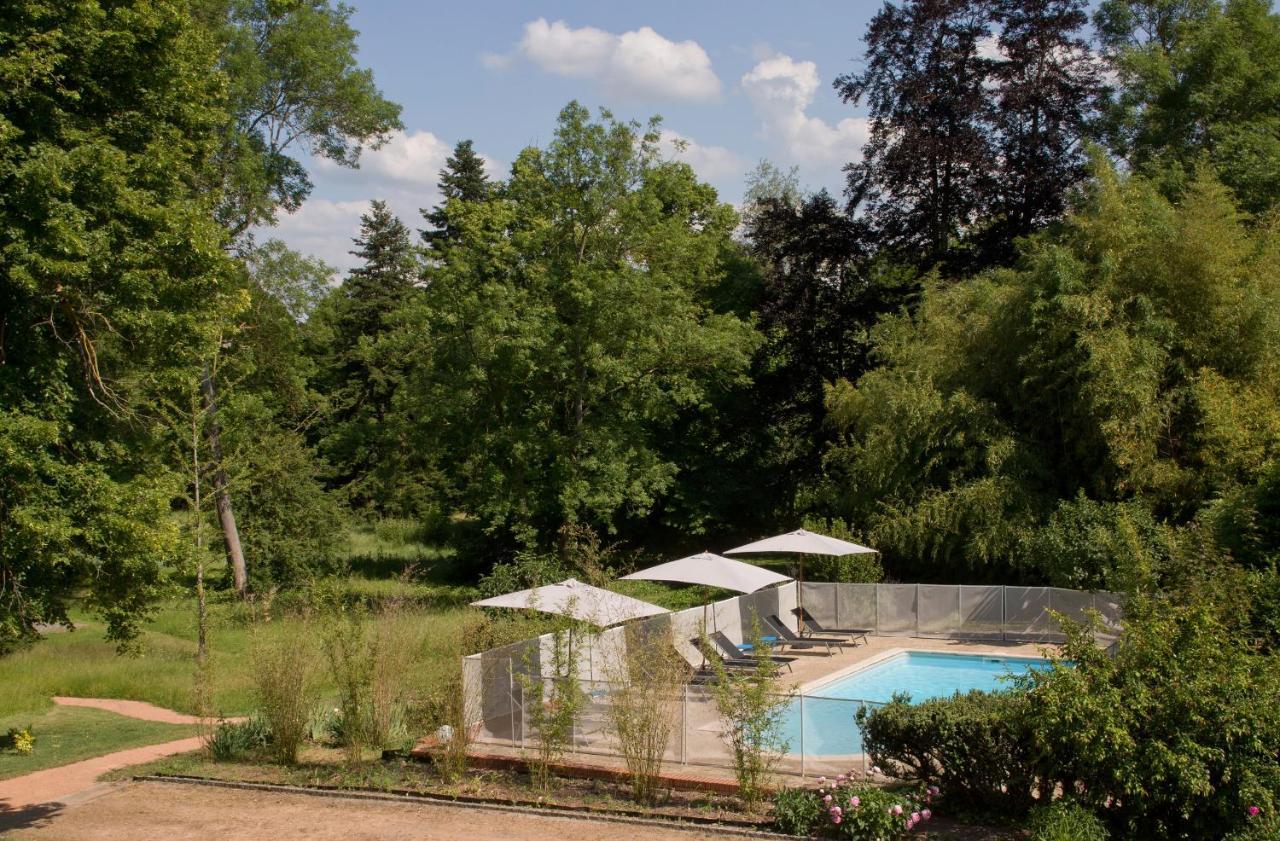 Le Monde De Charlie Hotel Vichy Exterior photo