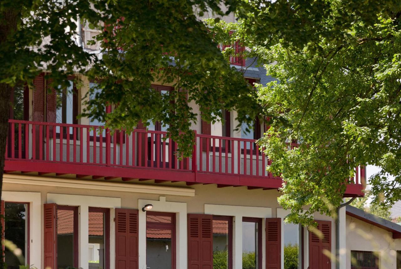 Le Monde De Charlie Hotel Bellerive-sur-Allier Exterior photo
